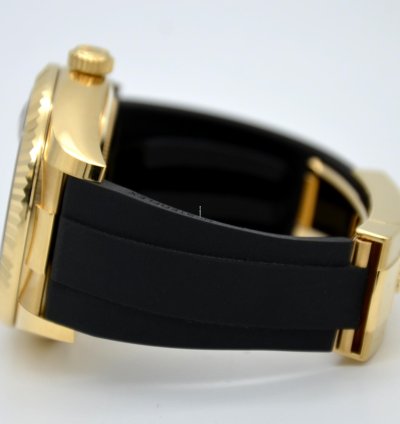 Rolex Sky-dweller 326238-0009