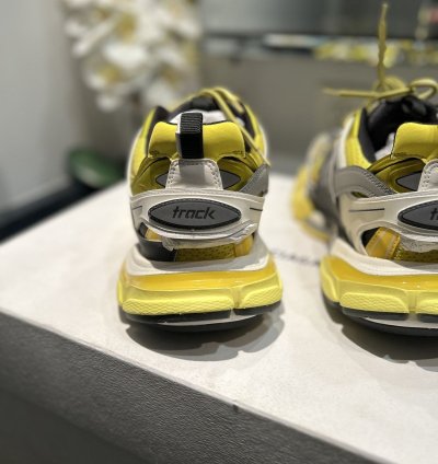 New Balenciaga Track Yellow Grey Size 42 9us With Box