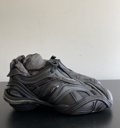 New In Box Tyrex Sneakers 42 Us 9