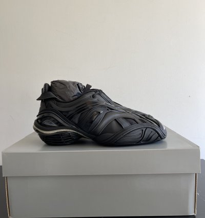 New In Box Tyrex Sneakers 44 Us 11