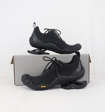 O1rshd1 Toe Low Top Sneakers In Black