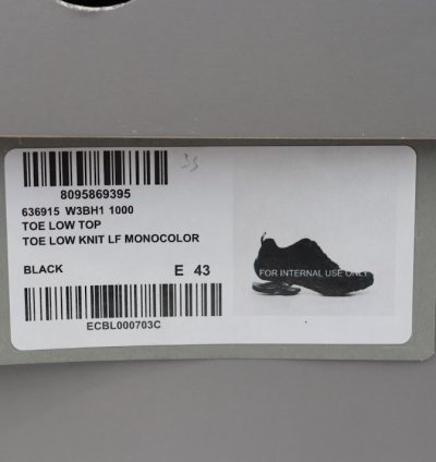 O1rshd1 Toe Low Top Sneakers In Black