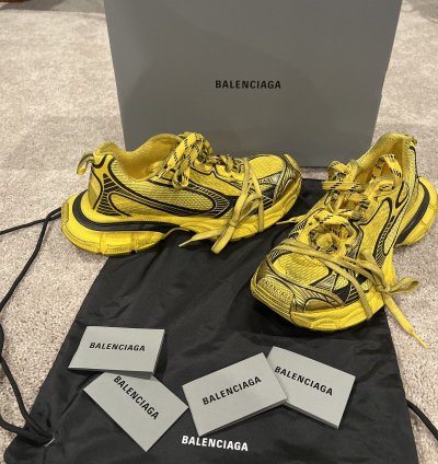 Yellow Balenciaga 3xl