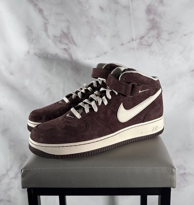 Air Force 1 Mid Qs Chocolate