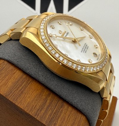 Omega Seamaster Aqua Terra 38 5mm Yellow Gold Mop Diamond 231 55 39 21 55 002