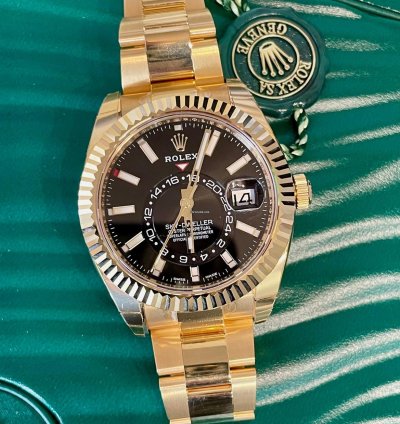 Rolex Sky-dweller 326938 - New 2022 - Mai Indossato
