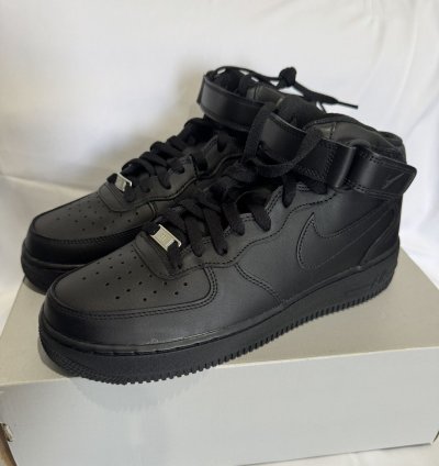 Air Force 1 Mids Size 9