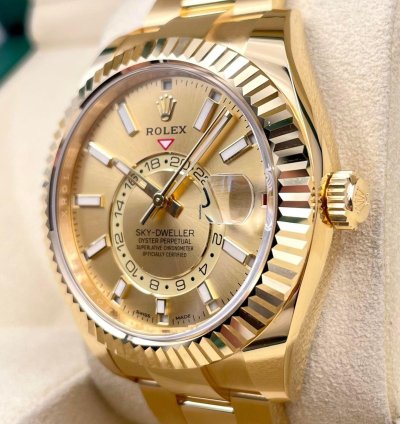 Rolex Sky-dweller 326938 Yellow Gold Champagne Dial Unworn 2023