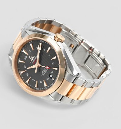 Omega Seamaster Aqua Terra Gmt Automatic Grey Dial Two-tone Men Watch