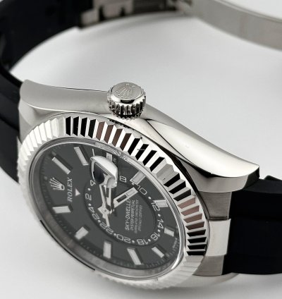 Rolex Sky-dweller 336239 White Gold Black Dial Oysterflex 2025
