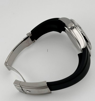 Rolex Sky-dweller 336239 White Gold Black Dial Oysterflex 2025