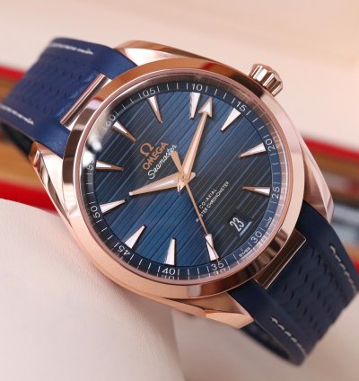 Omega Seamaster Aqua Terra Master 41mm Chronometer Sedna Rose Gold Blue Dial 220 52 41 21 03 001