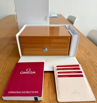 Omega Seamaster Aqua Terra Master Chronometer Rose Golden Omega Seamaster Aqua Terra Master Chronometer