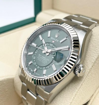 Rolex Sky-dweller 336934 2025 4