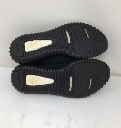 Yeezy Boost 350 Pirate Black 2015