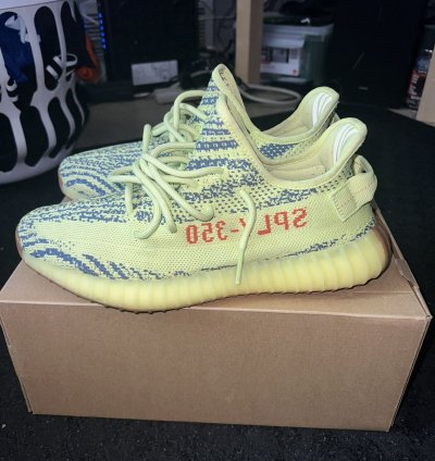 Yeezy Boost 350 V2