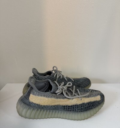 Yeezy Boost 350 V2 Ash Blue