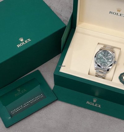 Rolex Sky-dweller 336934 Green Automatic Cosc 42mm New Box Papers
