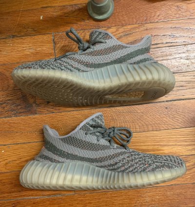 Yeezy Boost 350 V2 Beluga