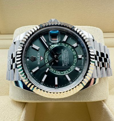 Rolex Sky-dweller 336934 Green Dial Jubilee 2025 New