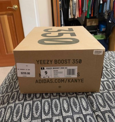 Yeezy Boost 350 V2 Beluga 2 0