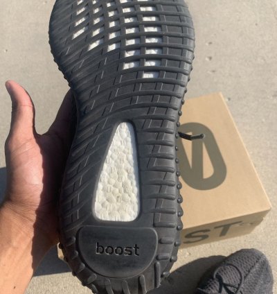 Yeezy Boost 350 V2 Black Non-reflective 2019