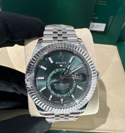 Rolex Sky-dweller 336934 Green Jubilee Stainless Steel