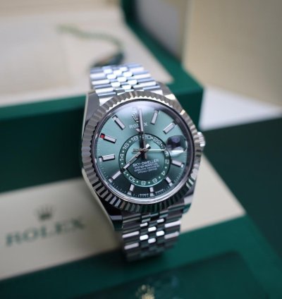 Rolex Sky-dweller 336934 Green Mint Dial Jubilee - New 2024