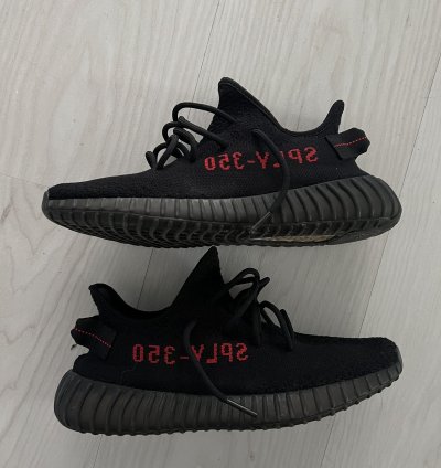 Yeezy Boost 350 V2 Bred