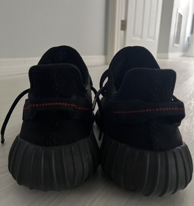 Yeezy Boost 350 V2 Bred