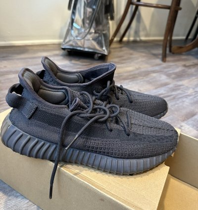 Yeezy Boost 350 V2 Cinder