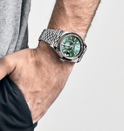 Rolex Sky-dweller 336934 Stainless Steel Green Dial Jubilee 2025