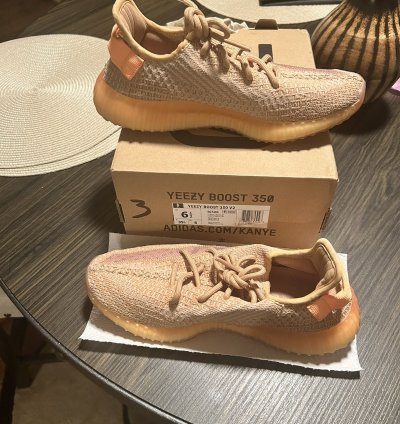 Yeezy Boost 350 V2 Clay Originals