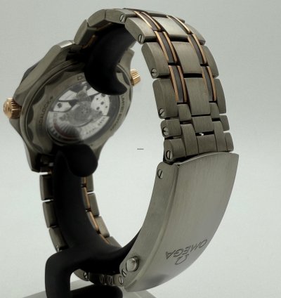 Omega Seamaster Diver 300 210 60 42 20 99 001