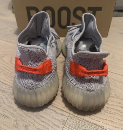 Yeezy Boost 350 V2 Fx9017 Tail Light