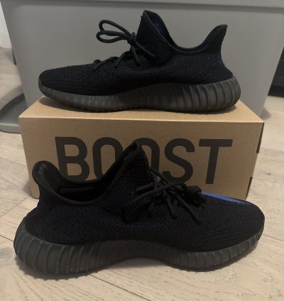 Yeezy Boost 350 V2 Gy7164 Dazzling Blue