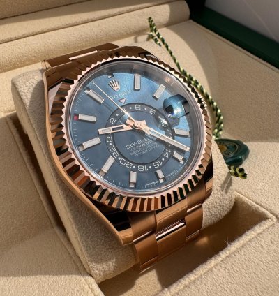 Rolex Sky-dweller 336935 Rose Gold Blue New In Stock