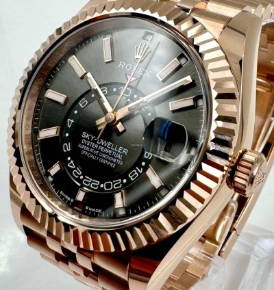 Rolex Sky-dweller 336935 Rose Gold Rhodium Dial Jubilee Bracelet Unworn 2024