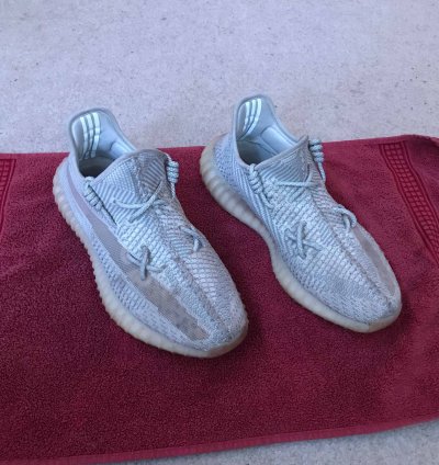 Yeezy Boost 350 V2 Lundmark Reflective