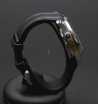 Omega Seamaster Diver 300 James Bond Limited Set Full Set - Like New 2021