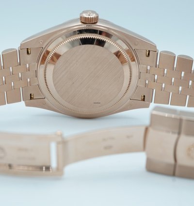 Rolex Sky-dweller 336935 Sky-dweller 42 Mm 18k Rose Gold Blue Dial Oyster Bracelet Complete Set 2024