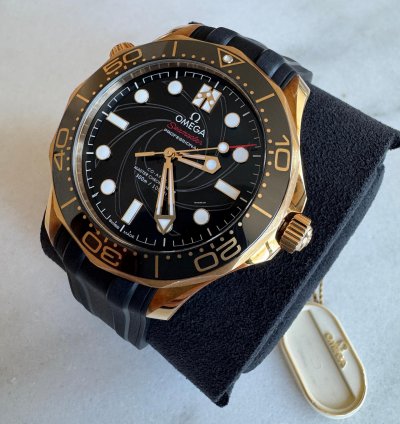 Omega Seamaster Diver 300 James Bond Two-watch Set 50th Anniversary Limited Edition Of 257