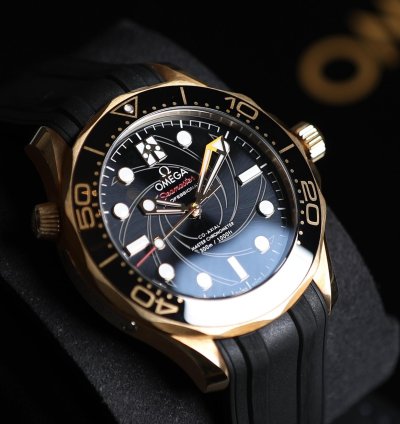 Omega Seamaster Diver 300 James Bond Two-watch Set 50th Anniversary Limited Edition Of 257