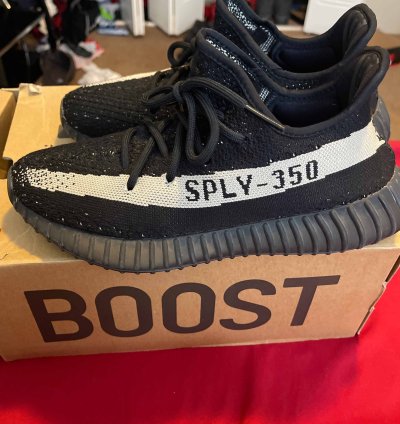 Yeezy Boost 350 V2 Oreo