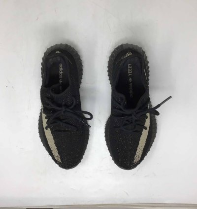 Yeezy Boost 350 V2 Oreo
