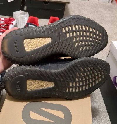Yeezy Boost 350 V2 Oreo Size 10 Us Men Used Good Box Adidas