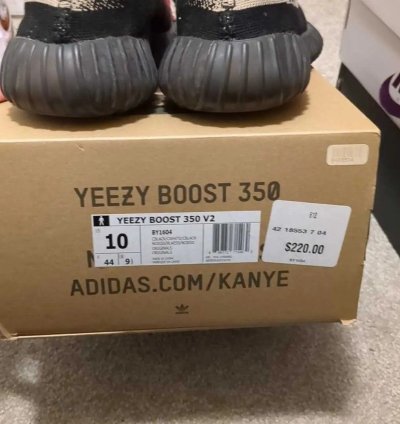 Yeezy Boost 350 V2 Oreo Size 10 Us Men Used Good Box Adidas