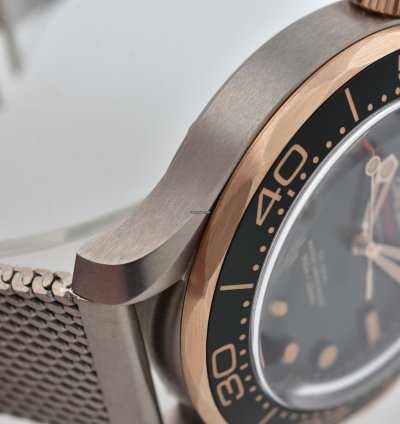 Omega Seamaster Diver 300 Professional 300 21090422010001 Titanium Bronze Gold