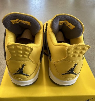 2021 Nike Air Jordan 4 Retro Lightning