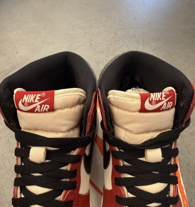 2022 Jordan 1 Retro High Og Chicago Lost Found